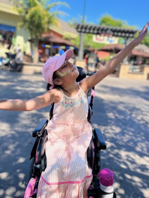 Obituary of Roselyn Valeria Xicohtencatl