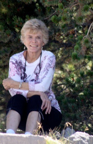 Obituary of Sherley Riley Holt