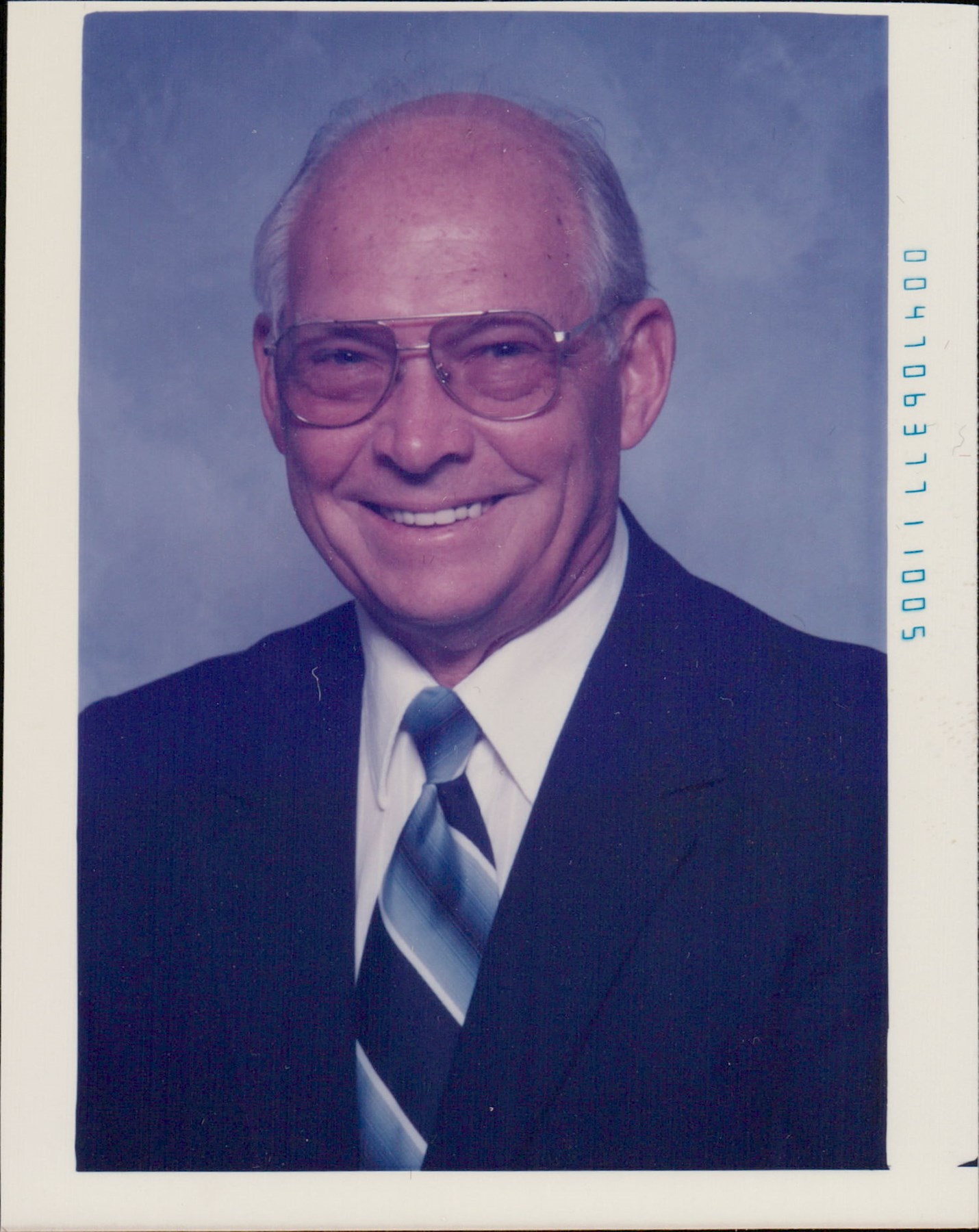 Obituary of Loren Robert Drews