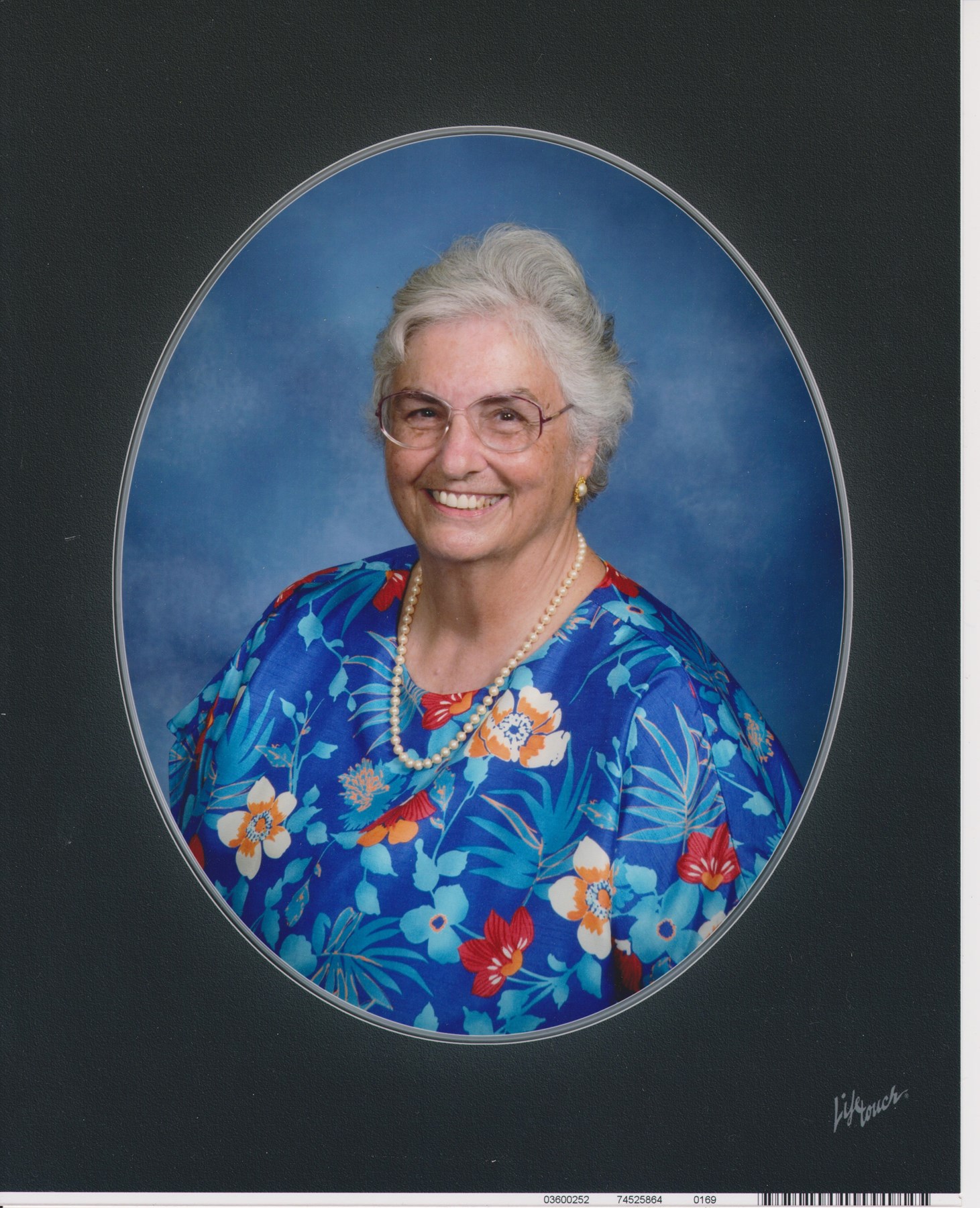 Obituary of Gladys Lewis Wills