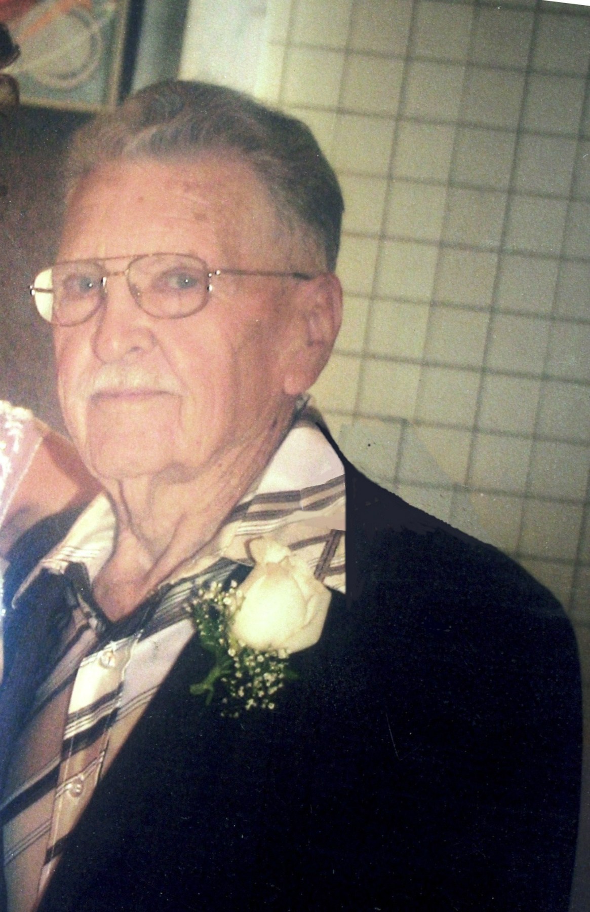 Obituary of Arthur L. Douglas