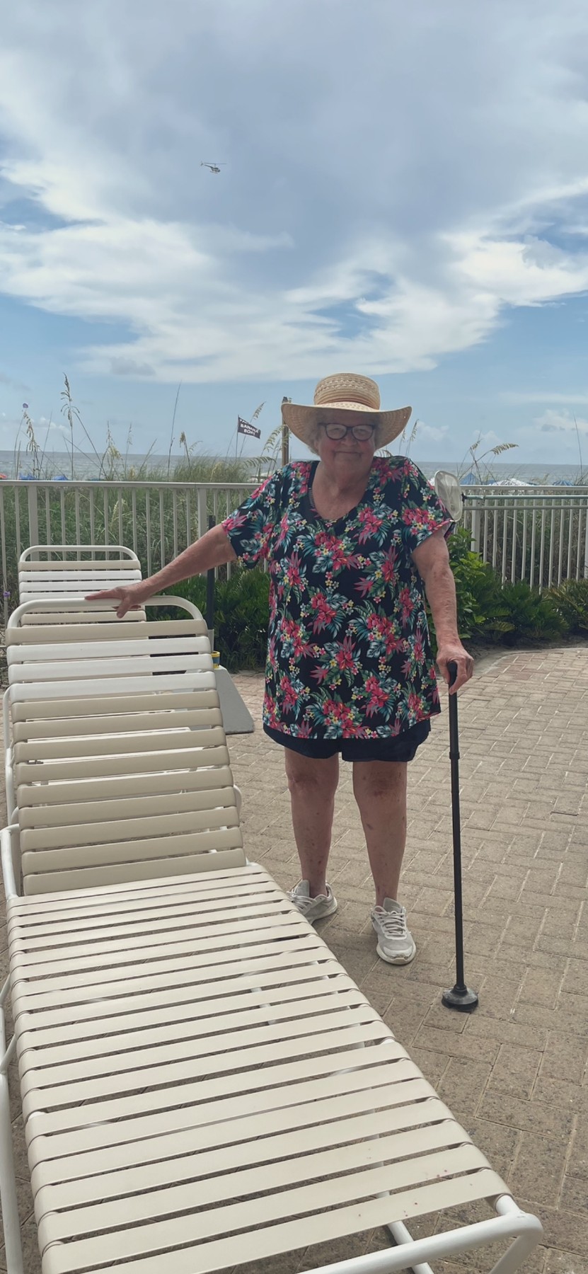 Obituary of Dorothy Wood Lively