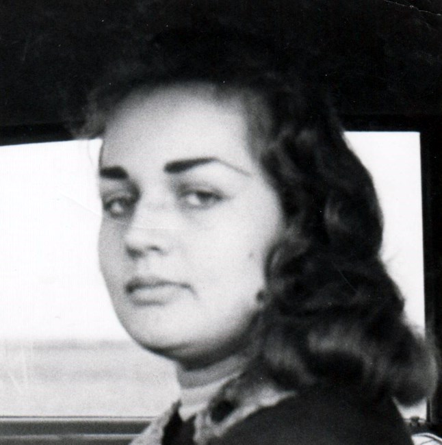 Obituary of Amineh Farahnak