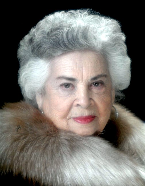 Obituary of Maria Elena Gandara