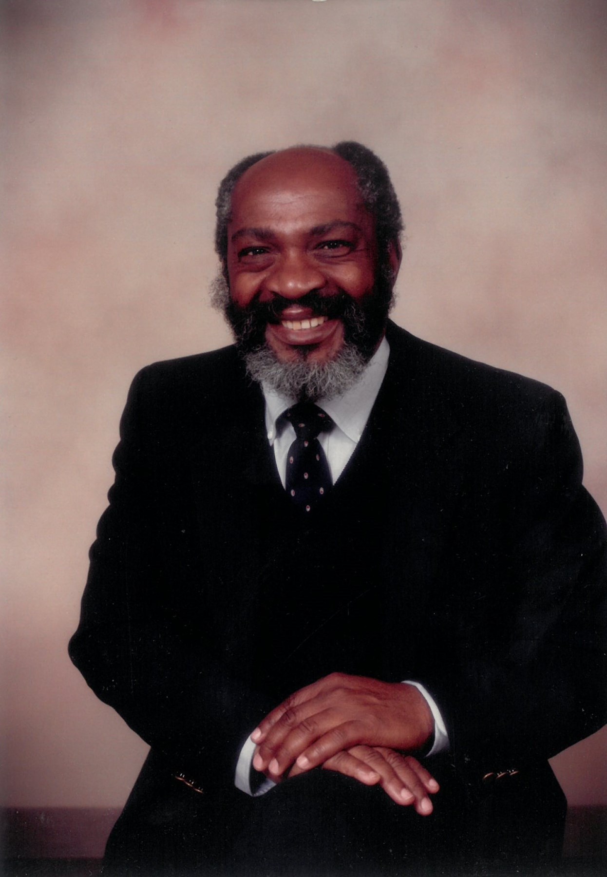 Spence Sealy Obituary - 81ijqtn