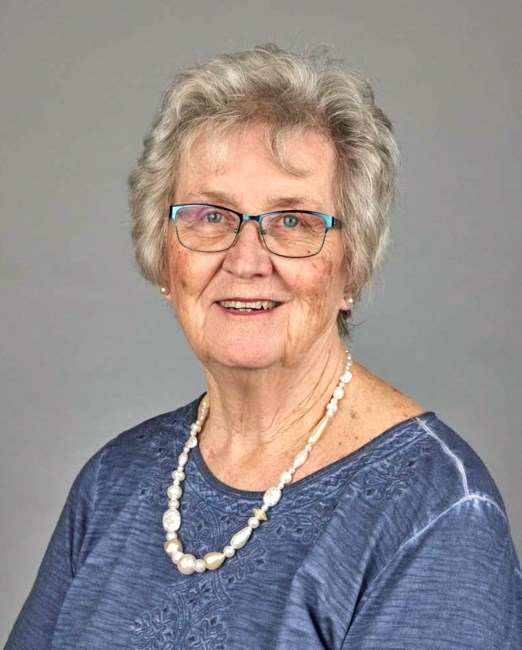 Obituary of Margaret Elaine Hollis