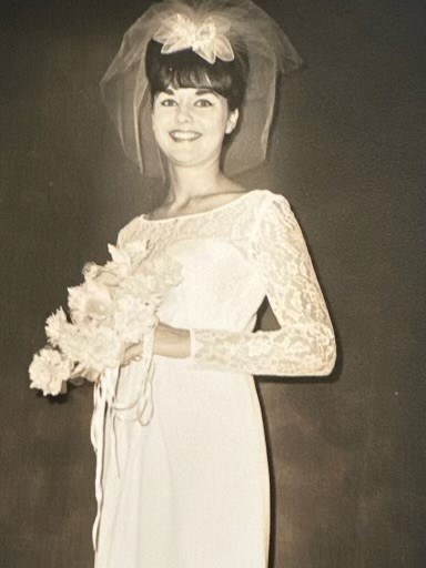 Obituario de Mary "Elaine" Elaine Hendrickson