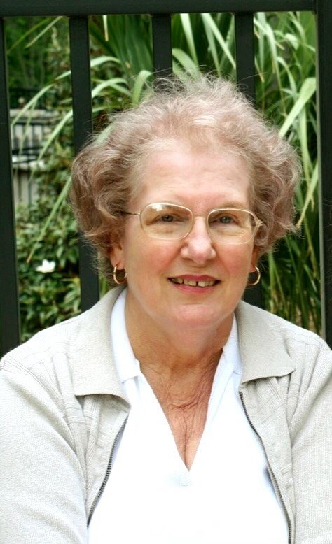 Obituary of Carolyn Dewar Huey