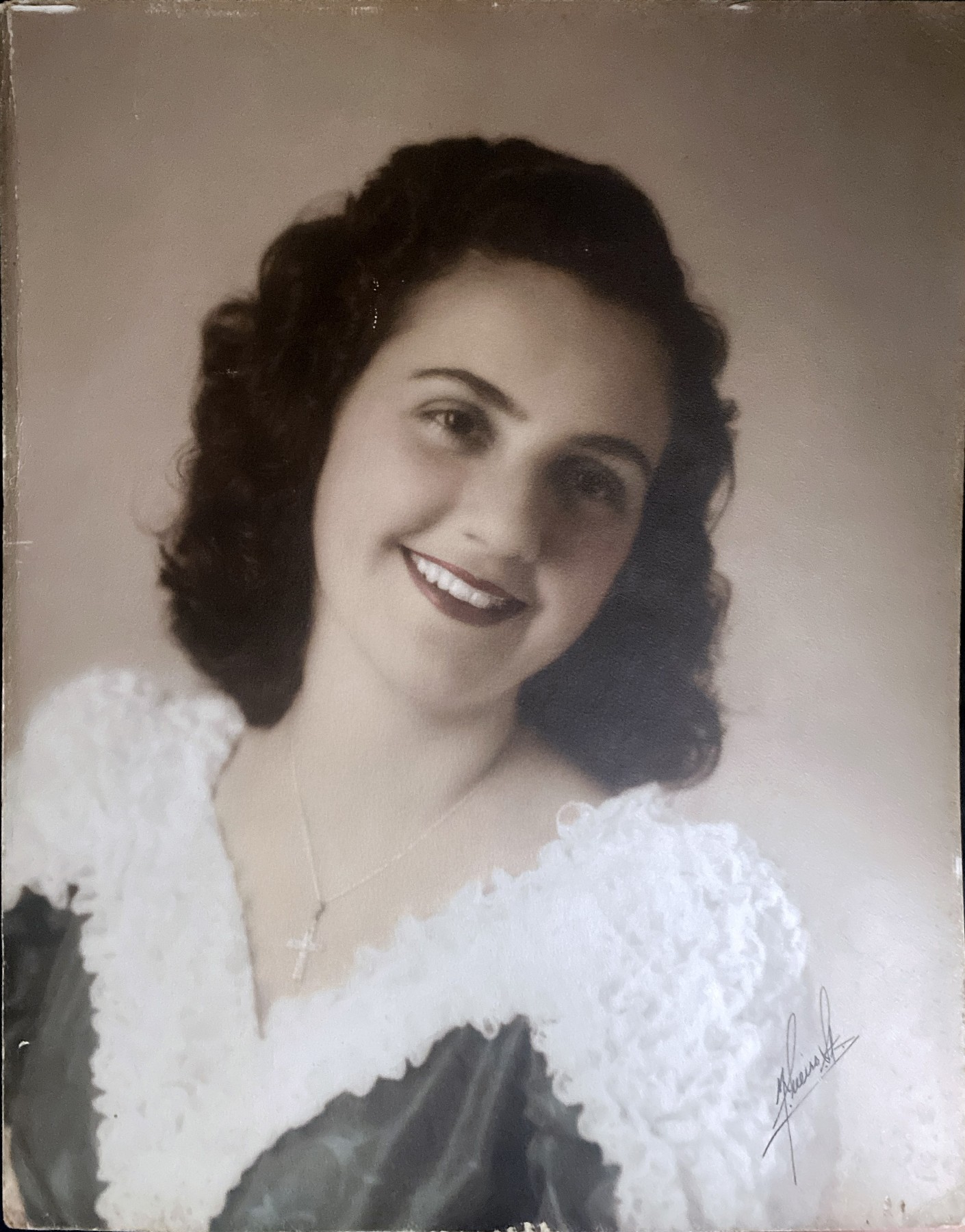 Obituary of Maria Leonor Miyares viuda de Bello