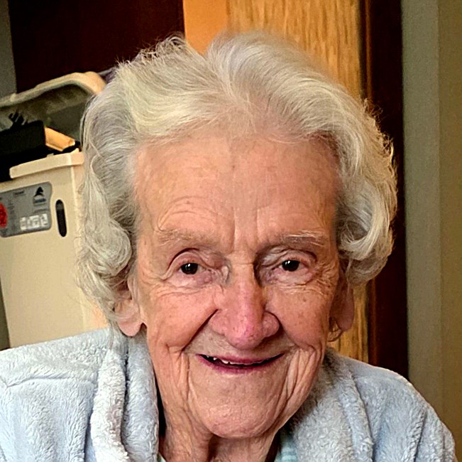 Obituary of Evelyn L. (Jacobs) Pelletier