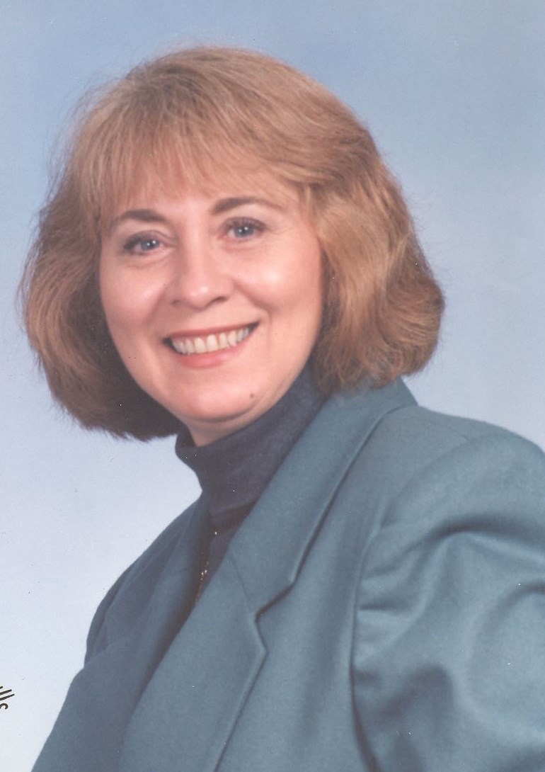 Obituary of Charlyne M. Scharff Robb