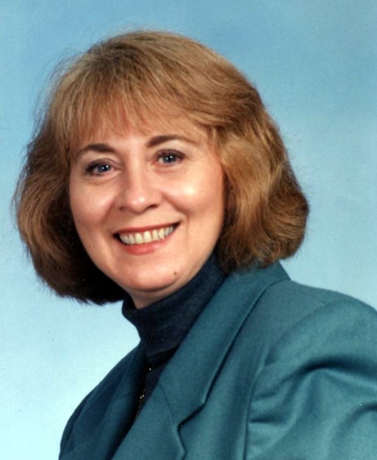 Obituary of Charlyne M. Scharff Robb