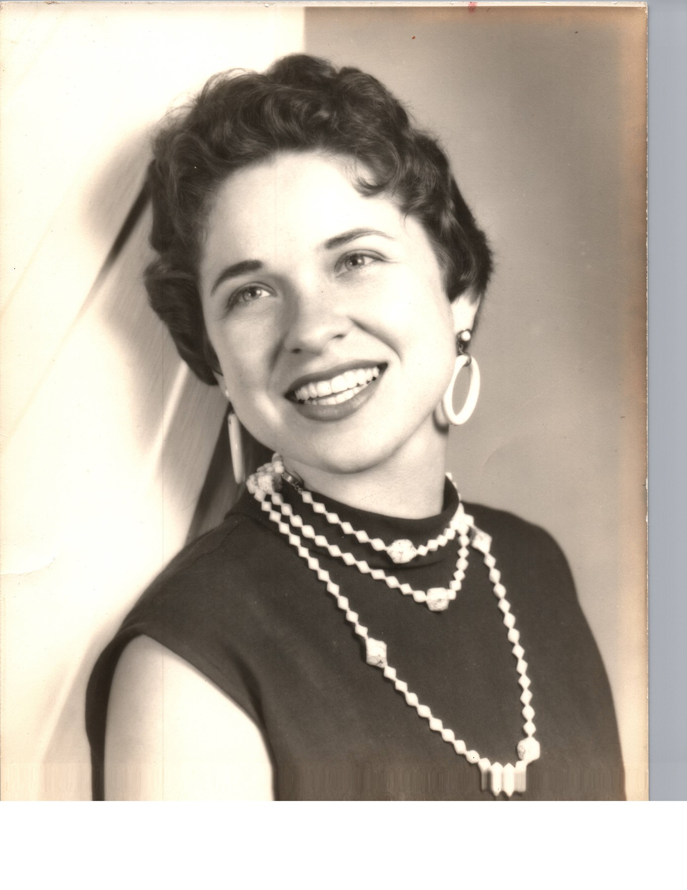 Obituary of Margaret Colson Gray