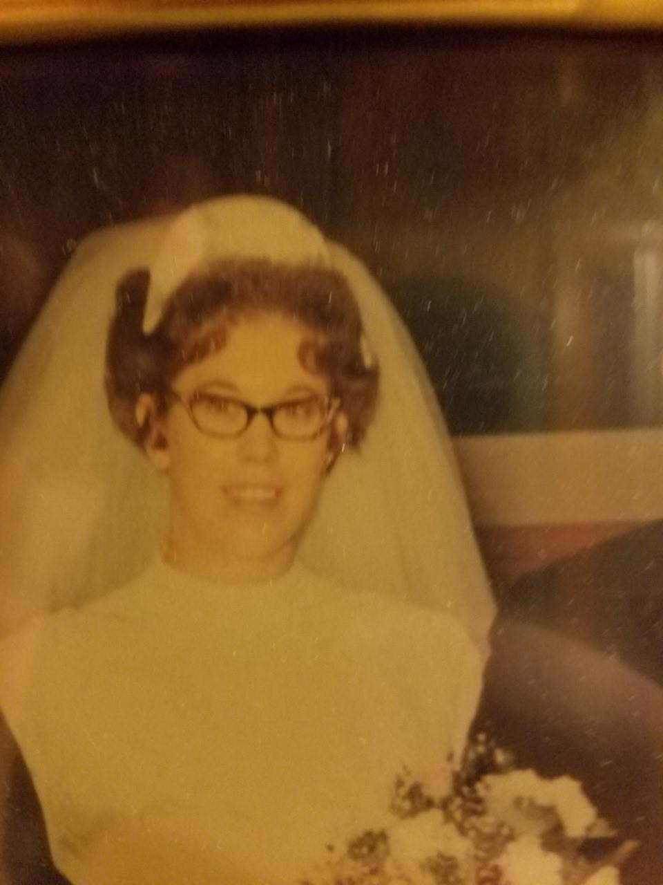 Obituary of Carolyn Ann Davis