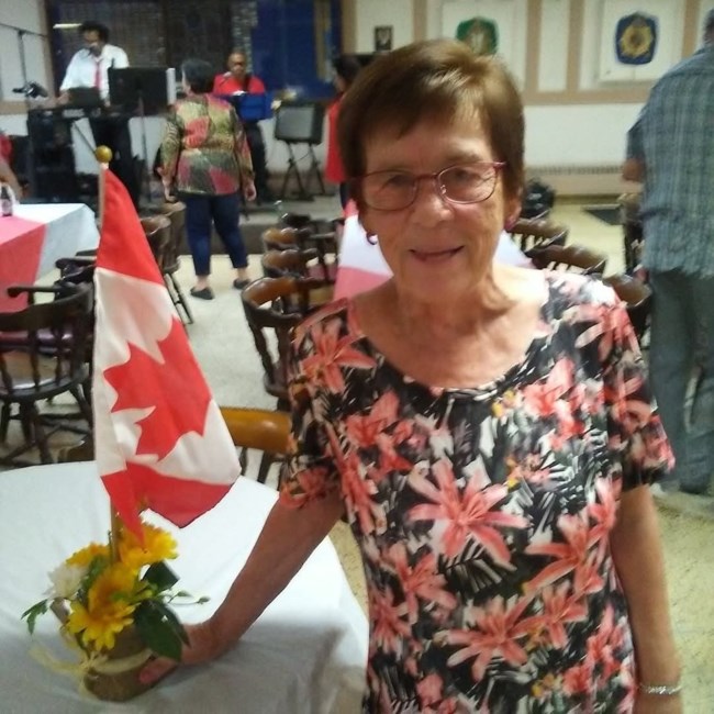 Obituary of Sheri Lynn Featherstone