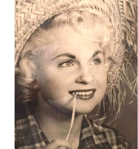 Obituary of Delores Davis Sloan