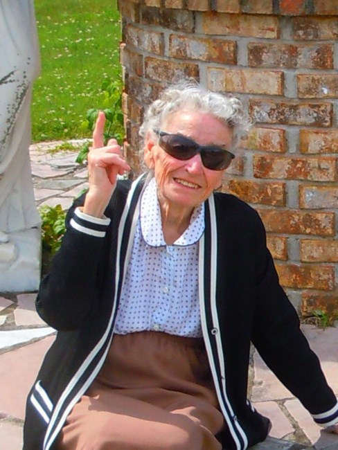 Obituary of Virginia Bell Tippins