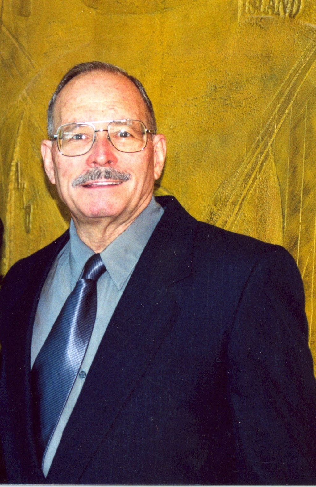 Obituary of Royal Lee Swanberg Jr.