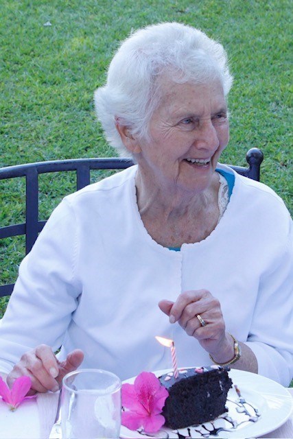Obituary of Phyllis "Phyl" Anne (née McLorg) Greenaway