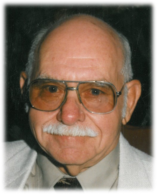 Obituary of Robert Carl Lorenzen