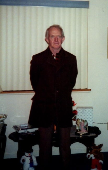 Obituary of Kennith Ireland Dean