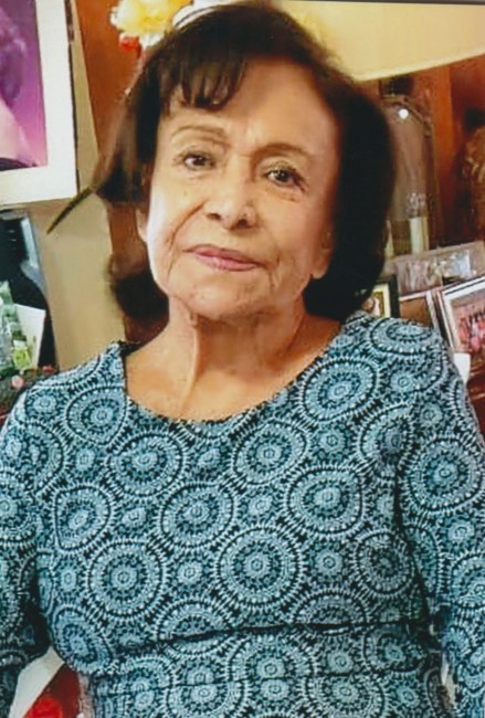 Obituary of Mercedes Mendoza De Leon