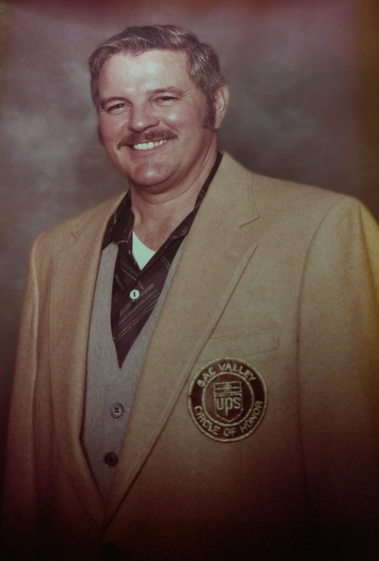 Obituary of Floyd Edmund Axley