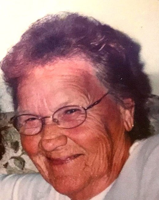 Obituary of Clara Leona "Lee" McLaughlin