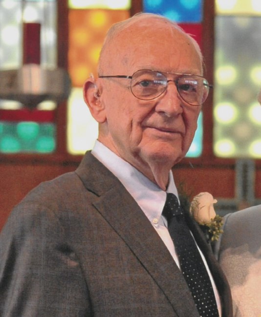 Obituary of Clarence "Gil" Guelker