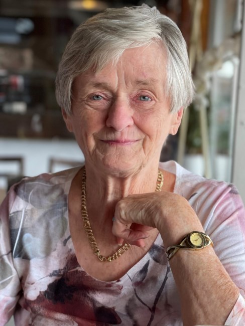 Obituary of Nora Catherine Lawrence