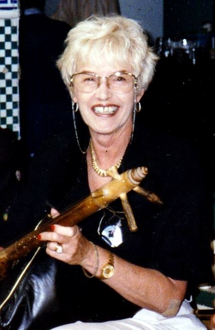 Obituary of Lynne Fanzone