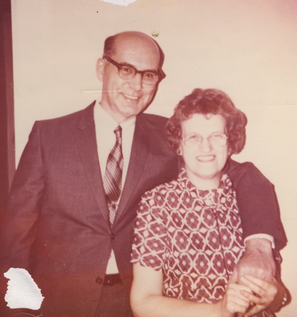 Obituary of Helen Cvetkovich Bratnik