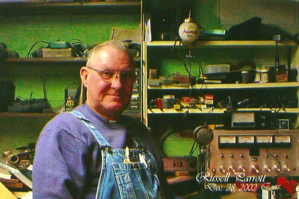 Obituary of Russell Windfield Parrott