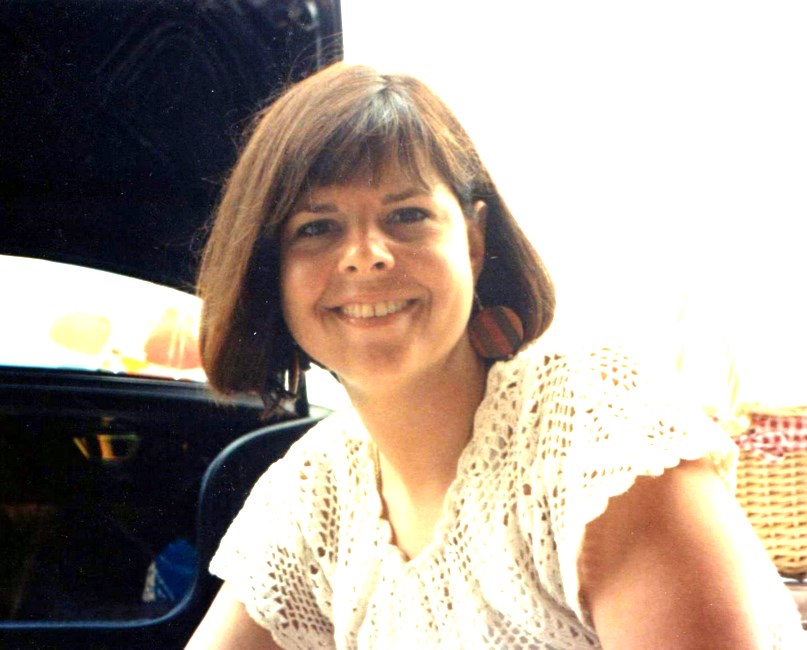 Obituary of Debra Roob Costello