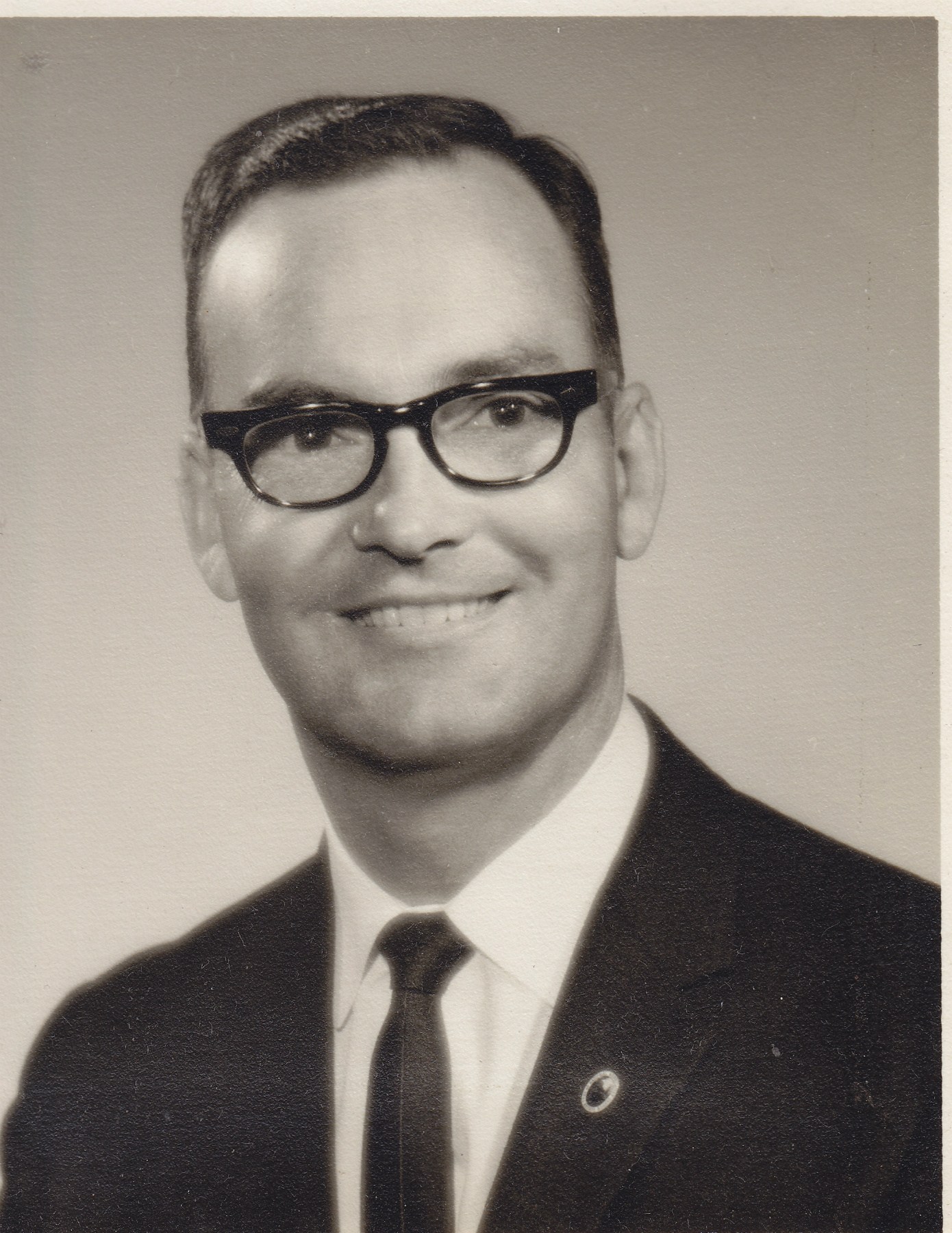 Obituary of Robert Oscar Cain