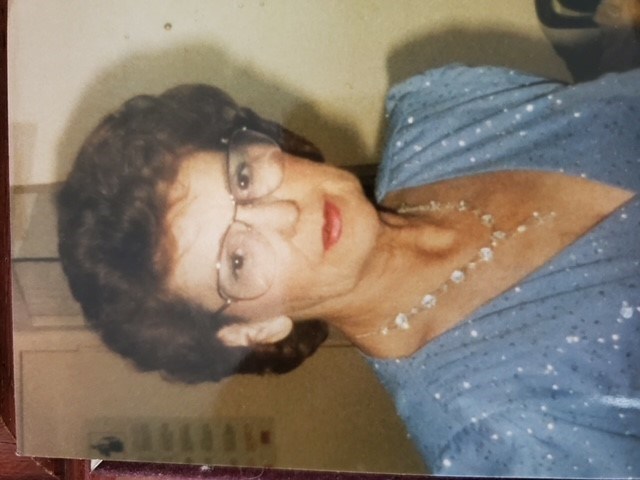 Obituary of Marie Savage Tuttle