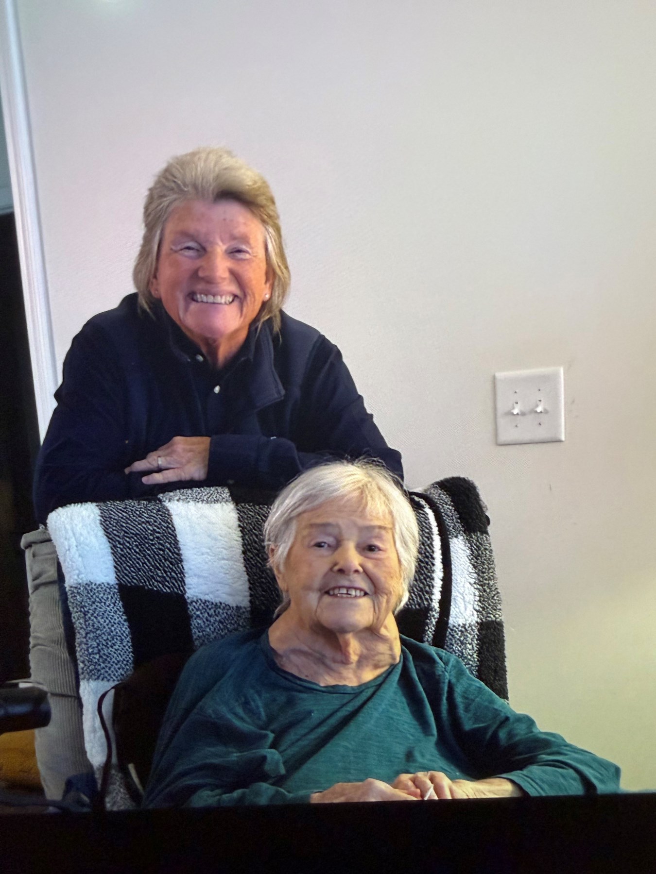 Obituary of Daisy Jeanette Floyd