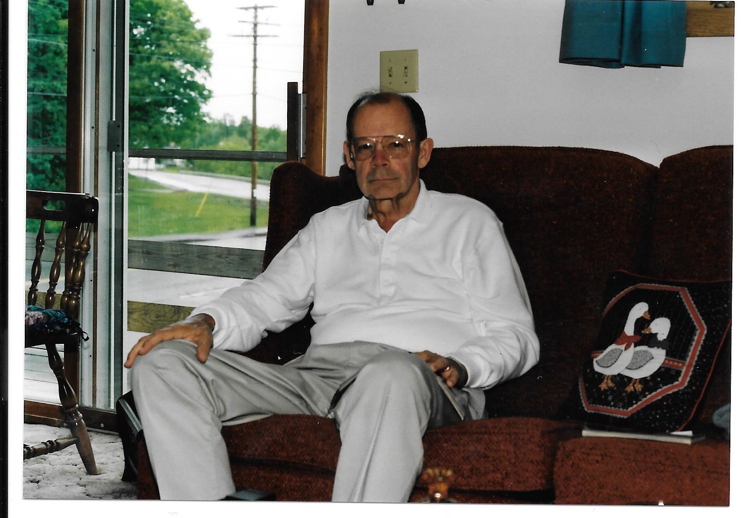 Obituario de Robert Joseph McKenney Jr.