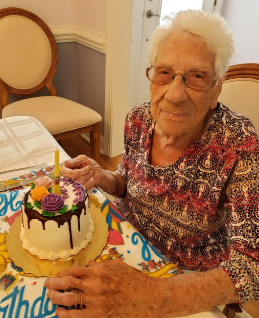 Obituary of Helen Mae Robinson