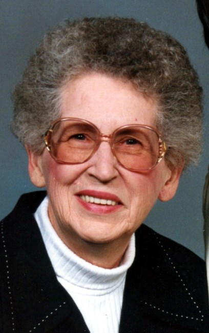 Obituary of Evelyn Gray