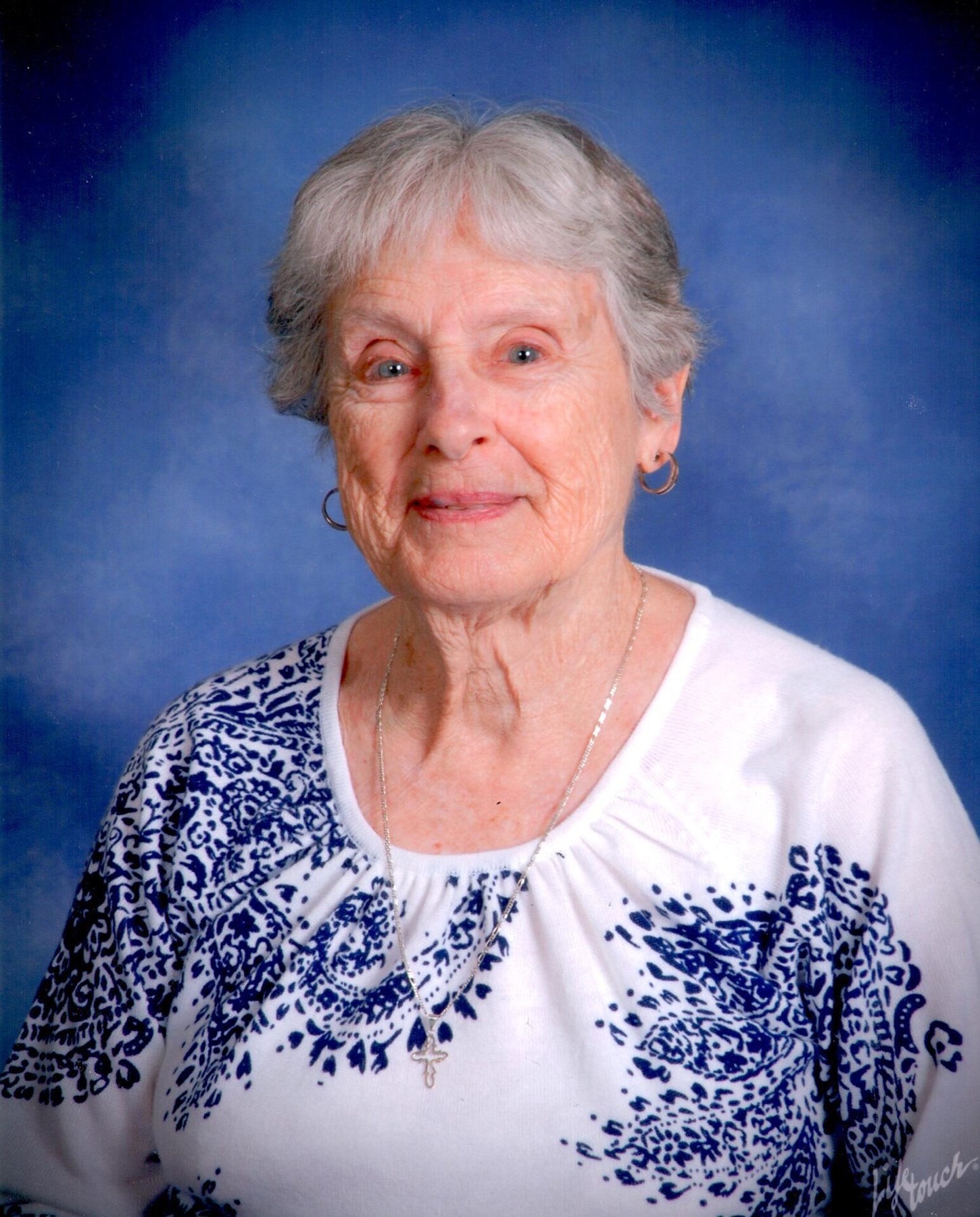 Obituario de Joyce Acra Robertson