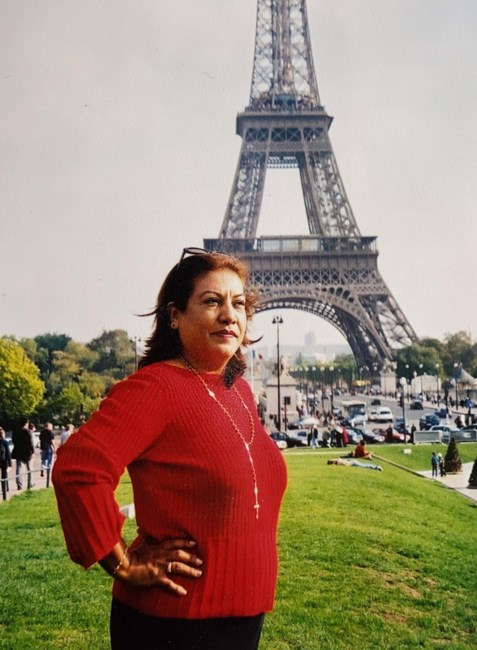 Obituary of Suyapa Josefina Grell(Urbina)