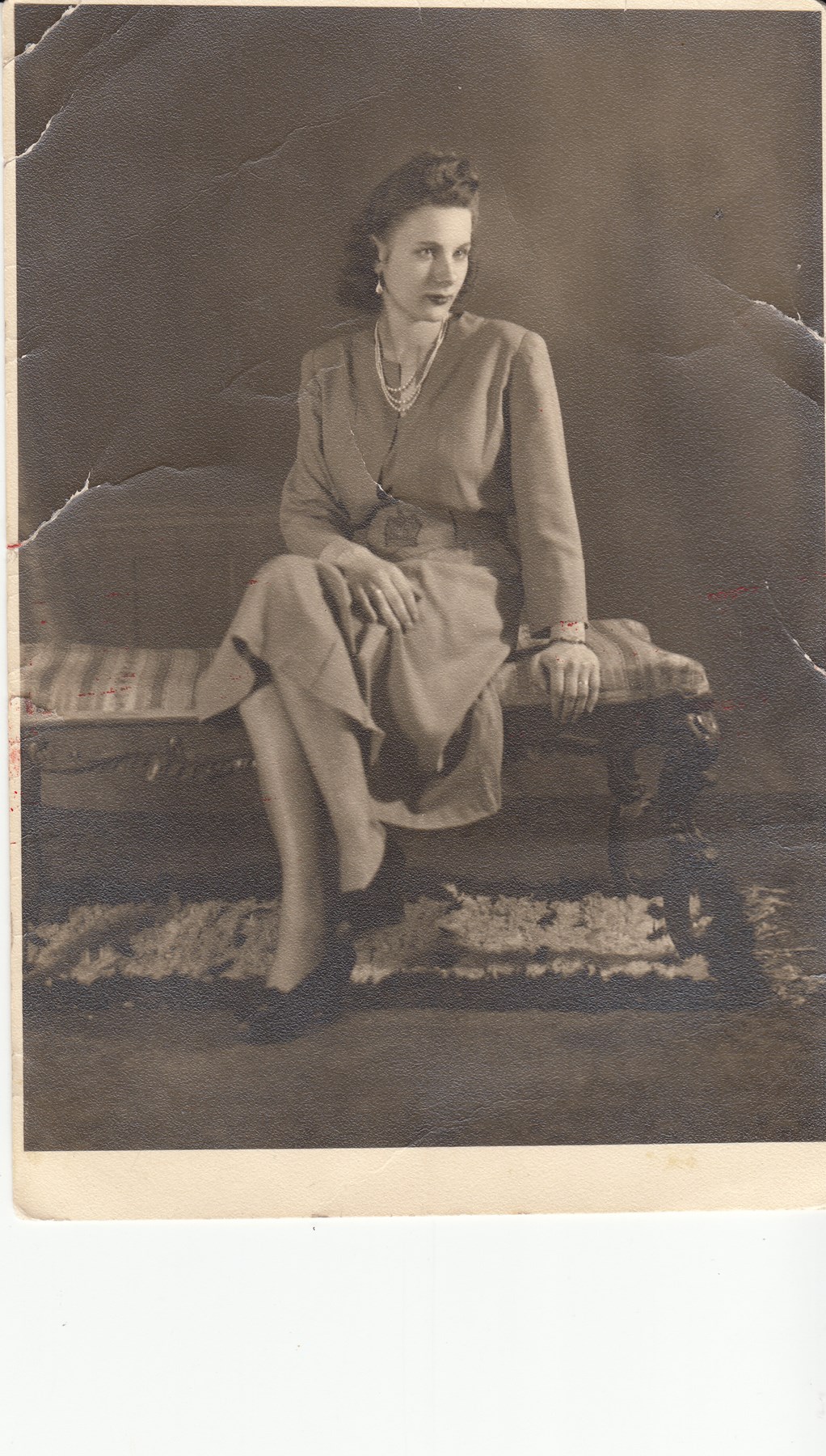 Obituary of Anneliese Elisabeth (Thuriger) Brewster