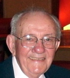 Obituario de Francis J. Aker