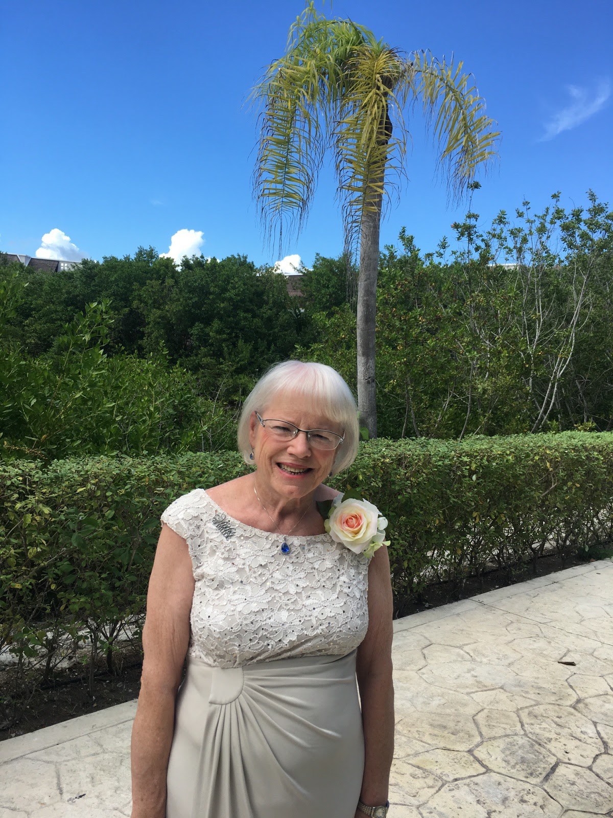 Obituary of June Mitchell Wuthrich