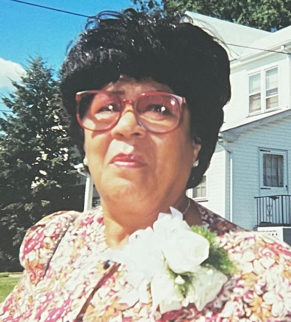Obituary of Gladys Baker