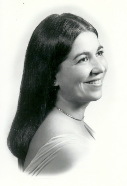 Obituary of Joan Furtado Middleton