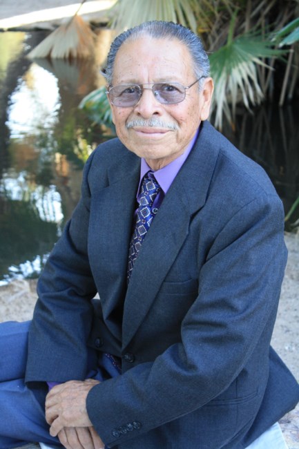 Obituario de Manuel M Ayon