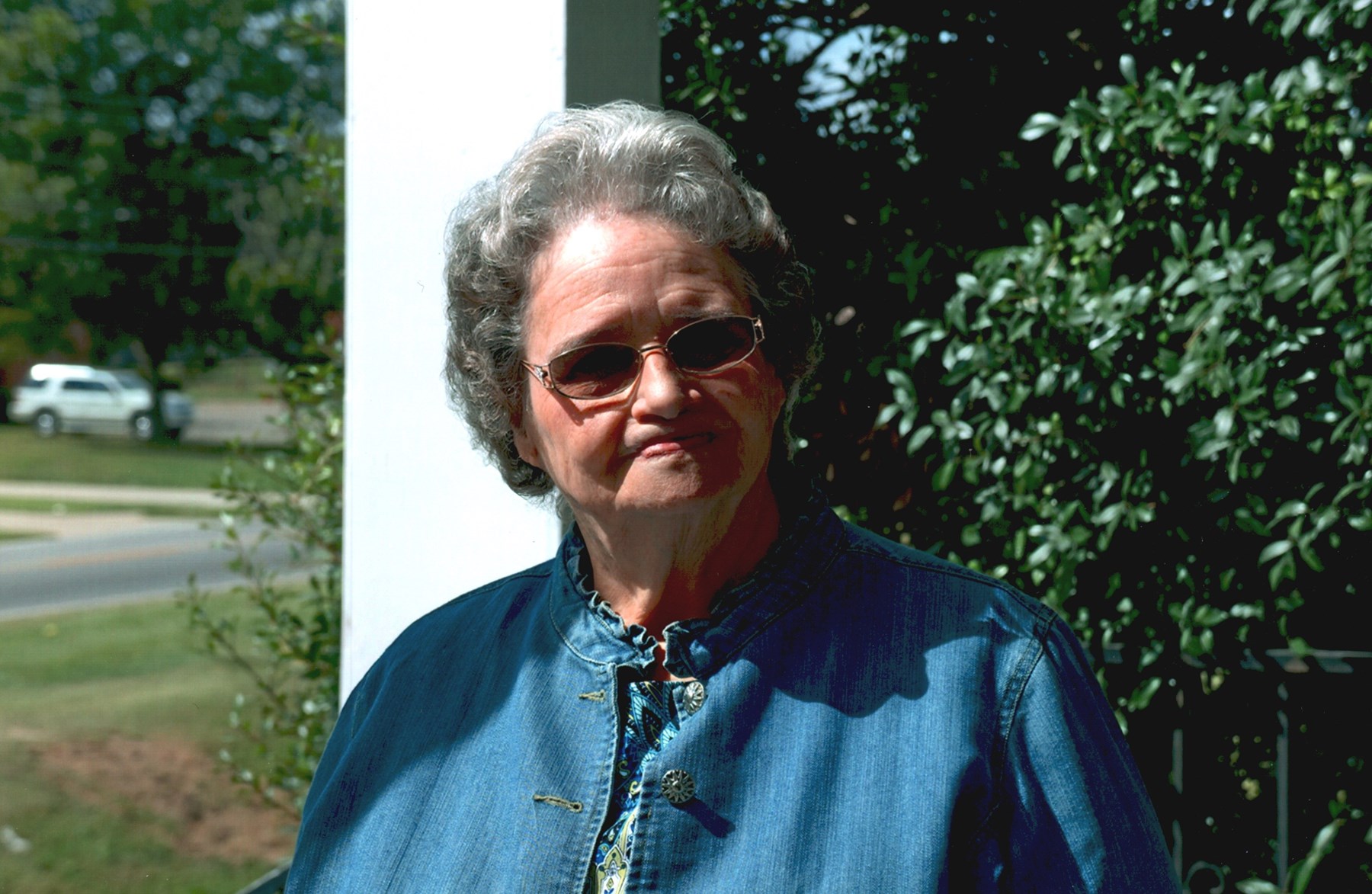 Avis de décès de Mona Sherrell Bell