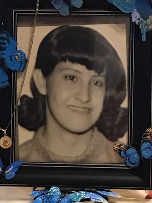 Avis de décès de Helen A Esquivel